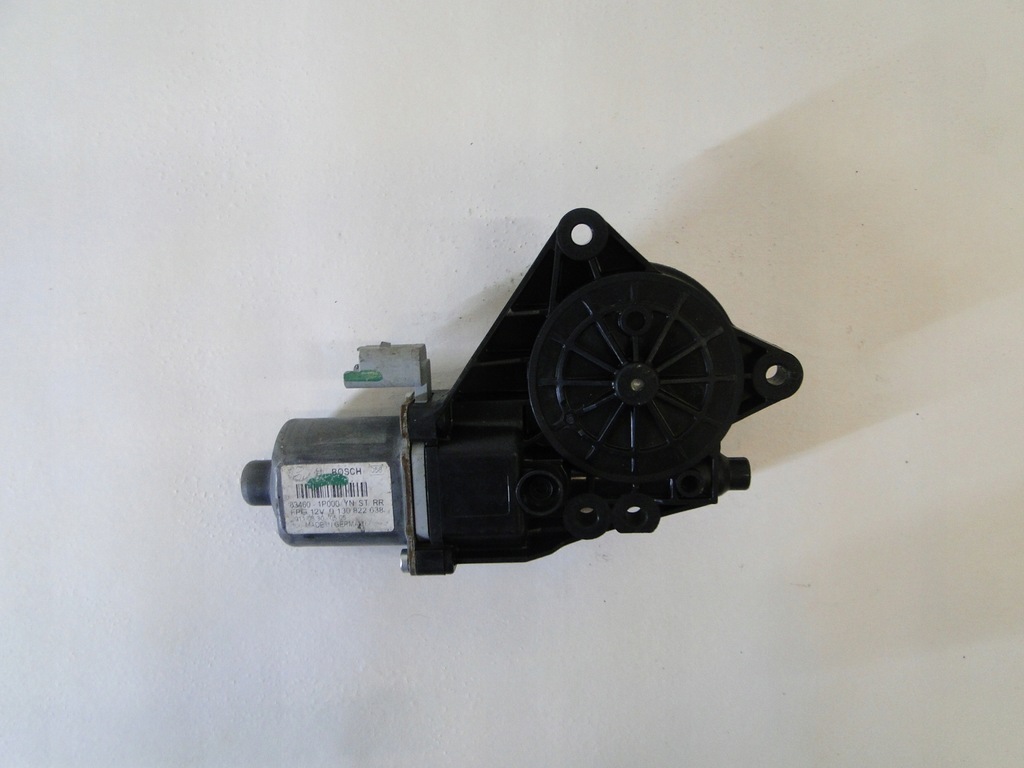 KIA VENGA WINDOW MOTOR DREAPTA SPATE 83460-1P000 Product image