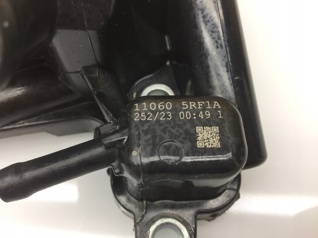 Renault Clio V 1.6 E-Tech Hybrid Sensor de apă termostat Product image