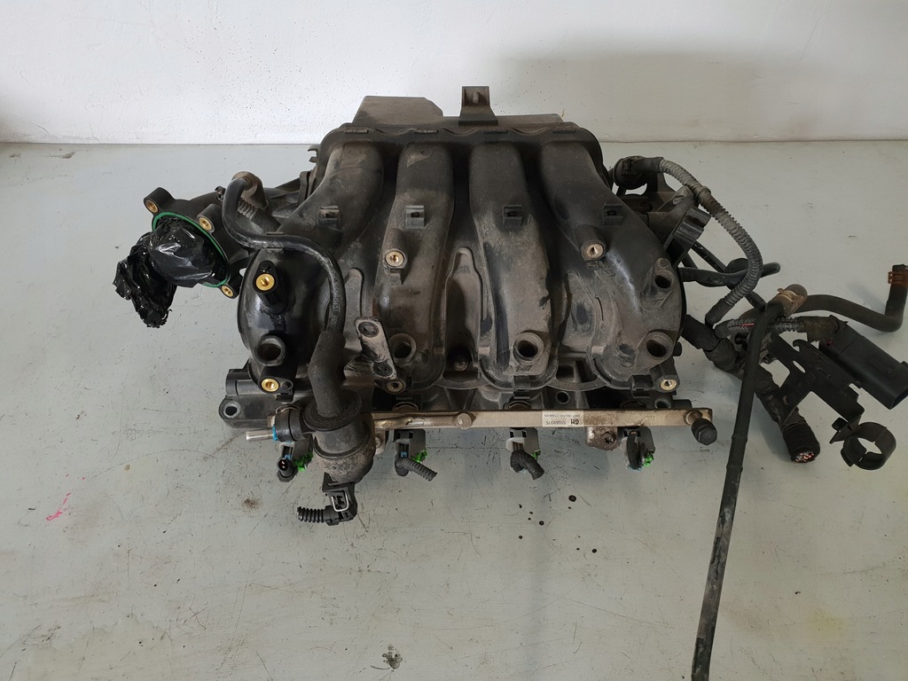 OPEL ASTRA H III 08r 1.6 Z16XER COLECTOR ADMISIUNE Product image