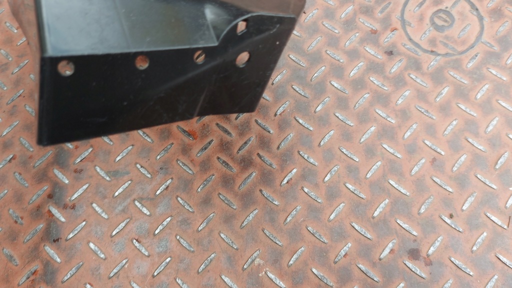 FLADER STÂNGA SPATE TOYOTA COROLLA CROSS 21- Product image