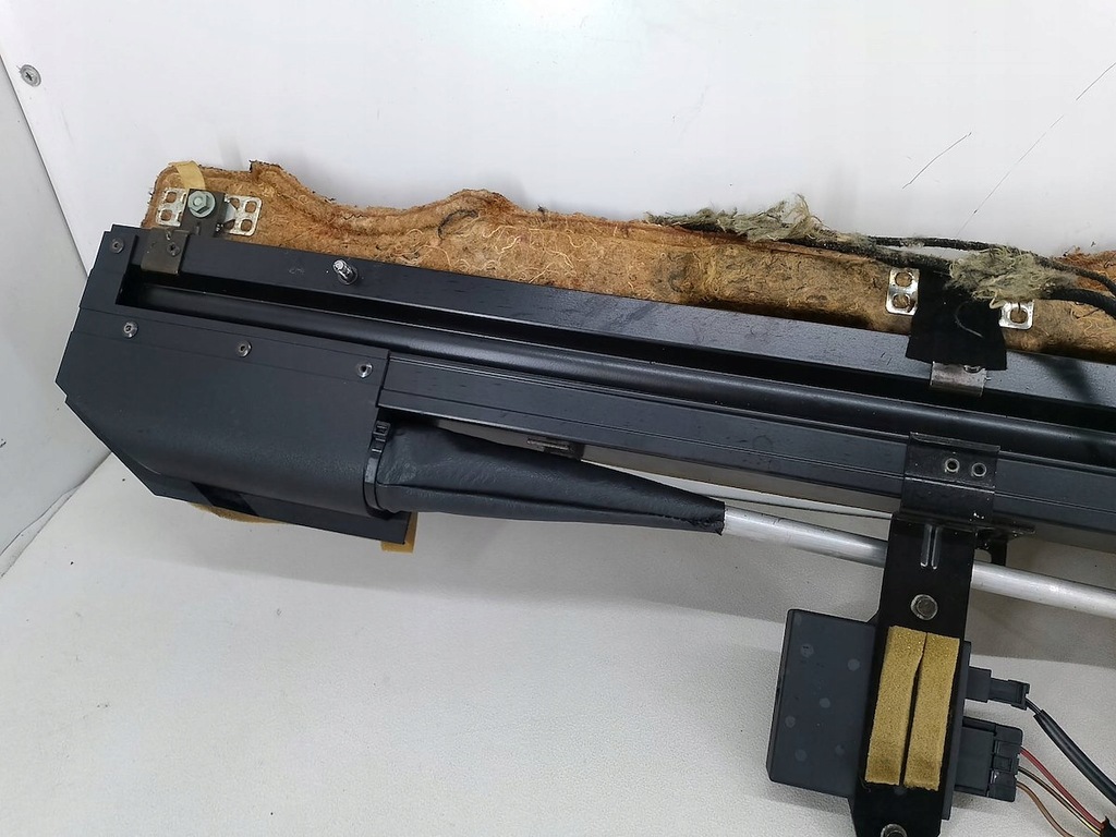 Audi A8 D2 Sedan spate Blind Roller Product image