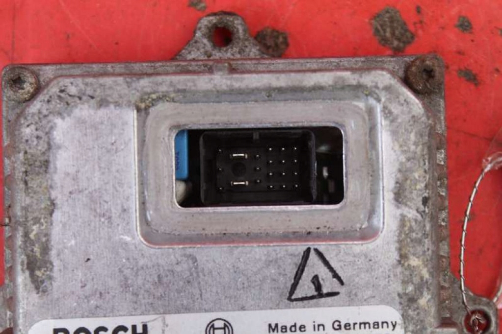 CONVERTITOR XENON DREAPTA 2285510600 OPEL VECTRA B 99-02 Product image