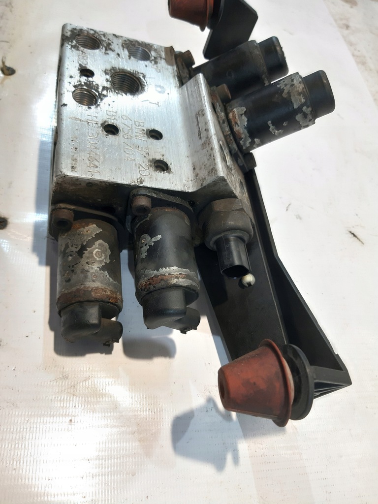 Pompa dinamica suspensie BMW E65 6758704 Product image