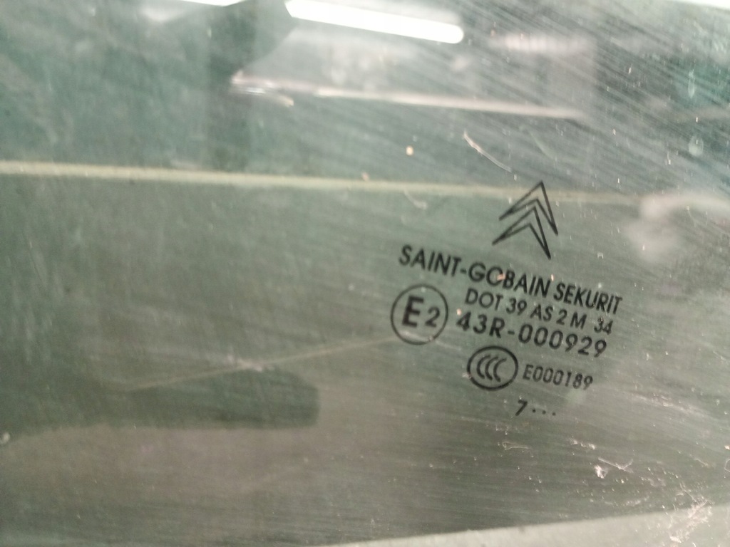 Sticlă dreaptă Citroen C4 și 07 Product image