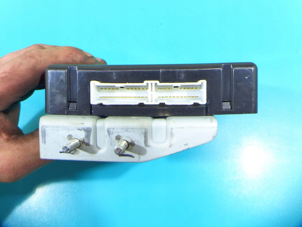 CONTROLLER BCM MODUL SPORTAGE III 10-15 95400-3UBD0 Product image