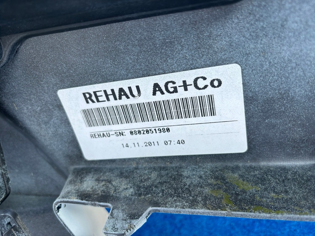 MERCEDES CLASA C W204 BARA DE BARĂ FATA LIFT PENTRU PDC ȘI SĂBĂBILE A2048805547 TC14 Product image