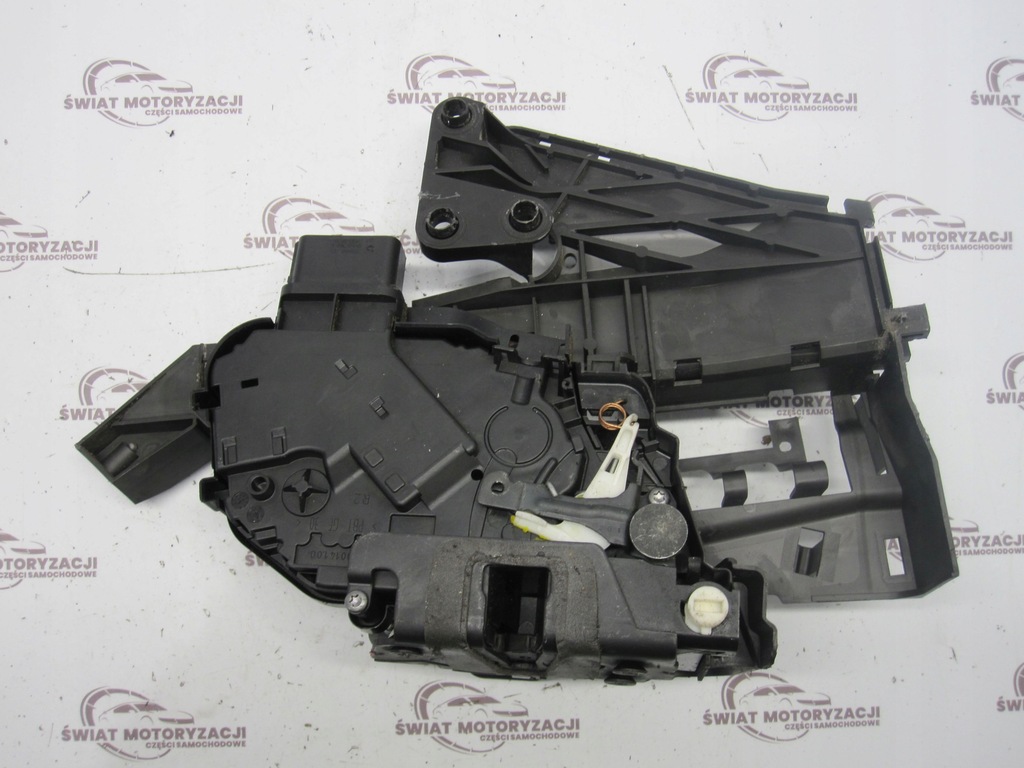 Ford Kuga MK1 și 10r Blocare ușă din spate dreapta 8V4A-S26412-EA 3M51-R266B30-AD Product image