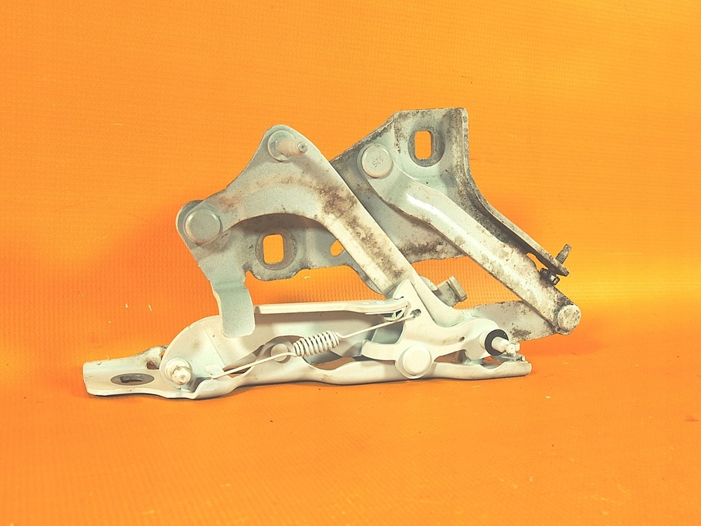 Audi A4 8W B9 36KM Capota balama motor capac DREAPTA 8w0823302e LS9R Product image