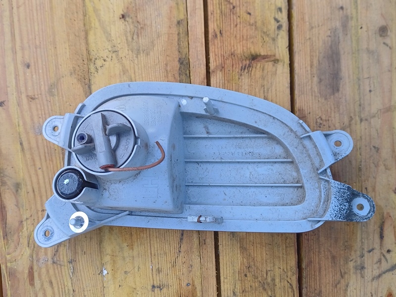 Lampă spate Lampă stânga în bara spate Picanto 2011-2017 Product image