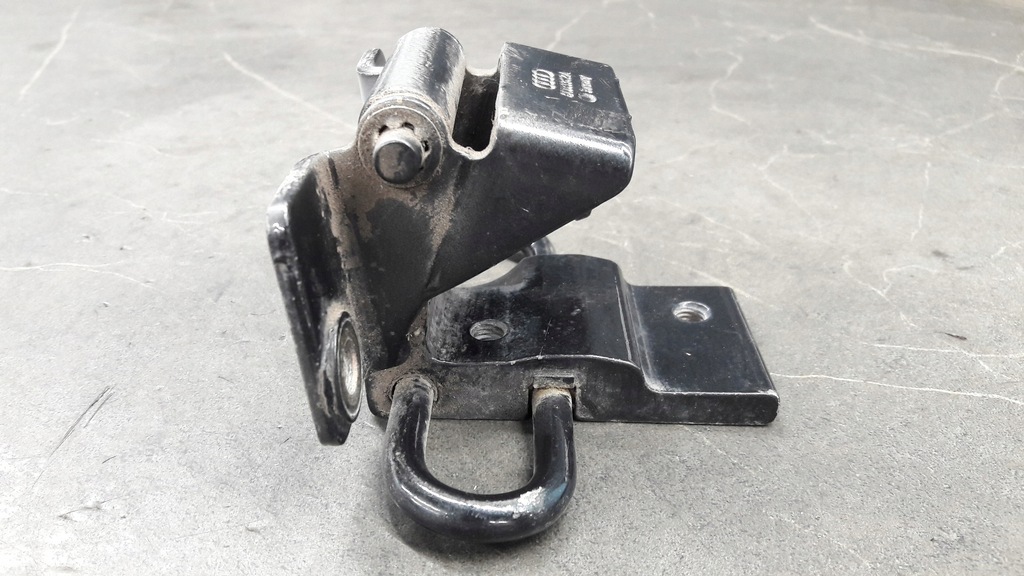 4A0833412A DREPT HIME AUDI A6 AVANT (4A, C4) 2.5L Product image