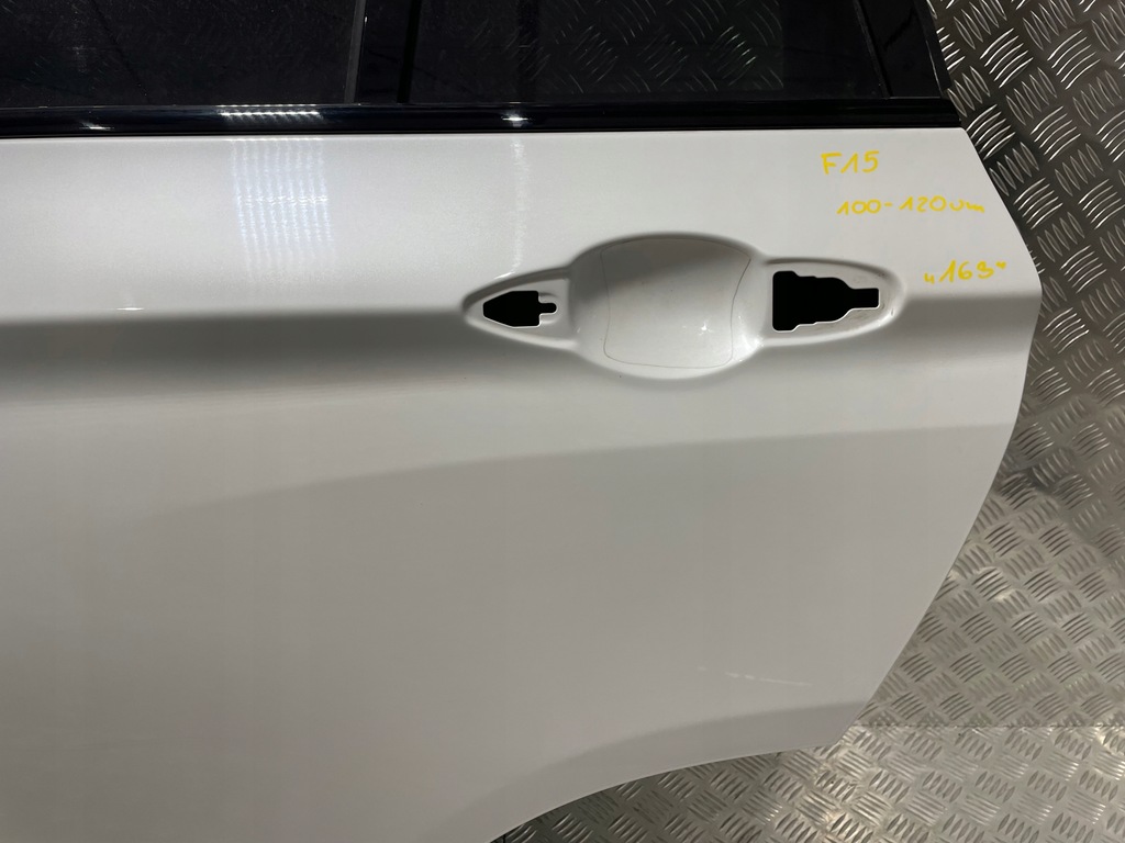 DRZWI LEWY TYŁ BMW X5 F15 A96 MINERALWEISS Product image