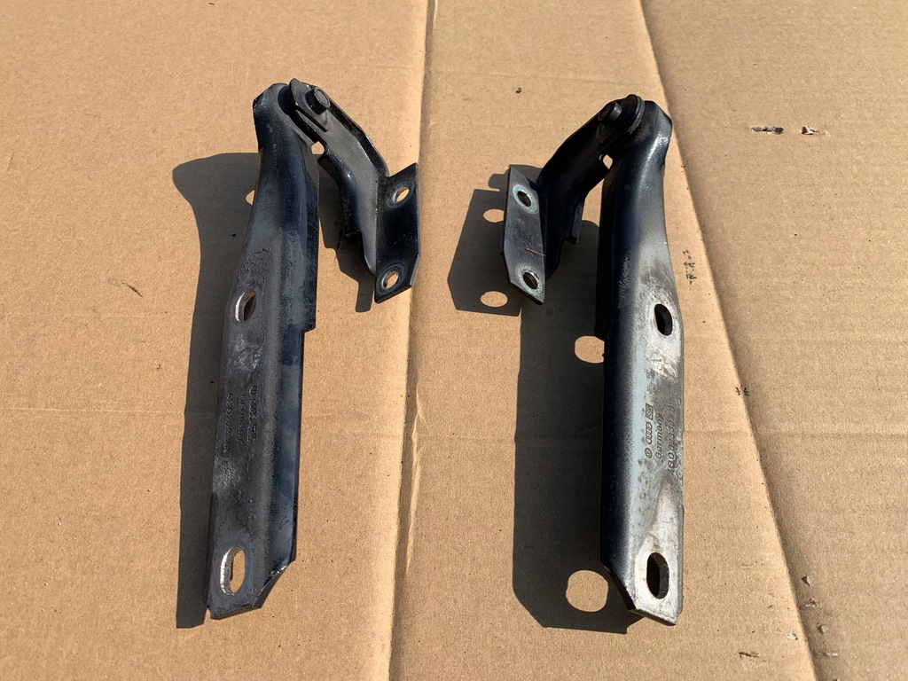 BALAMALE CAPOTE AUDI A6 C5 SET NEGRU STÂNGA DREAPTA Product image