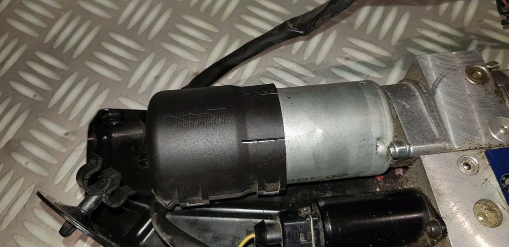 BMW 5 E61 POMPA HIDRAULICA, CLAPETA PORGAI 7111867 GENERATOR HB70401-002 Product image
