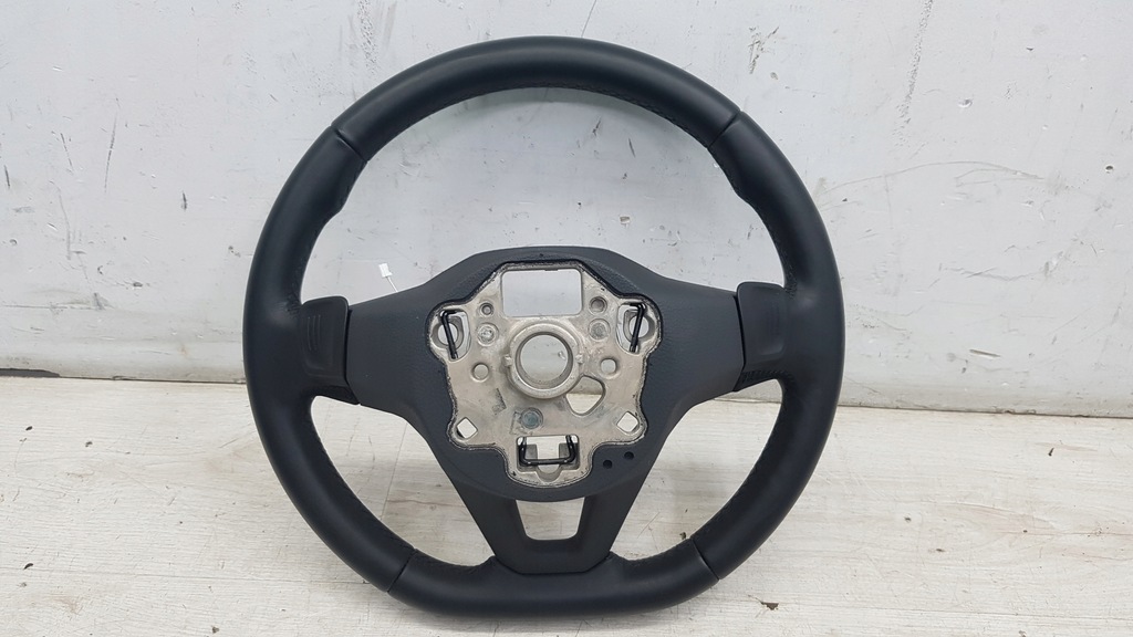 VW GOLF 8 VIII VOLAN MULTIFUNCȚIONAL PADELE AUTOMATICE Product image