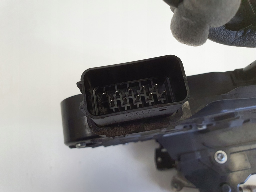 Volvo XC60 DOOR LOCK stanga spate DRIVER Europa 30799326 Product image