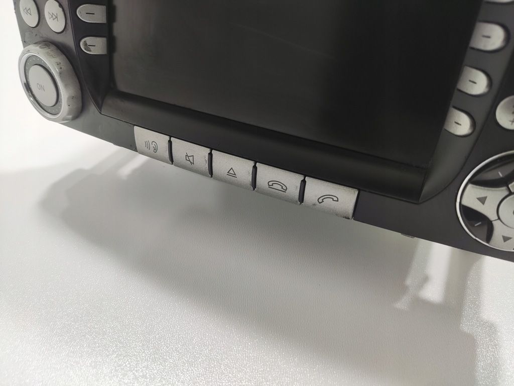 FACTORY RADIO NAVIGATION MERCEDES SLK II W171 R171 A1718202989 2004-2011 Product image