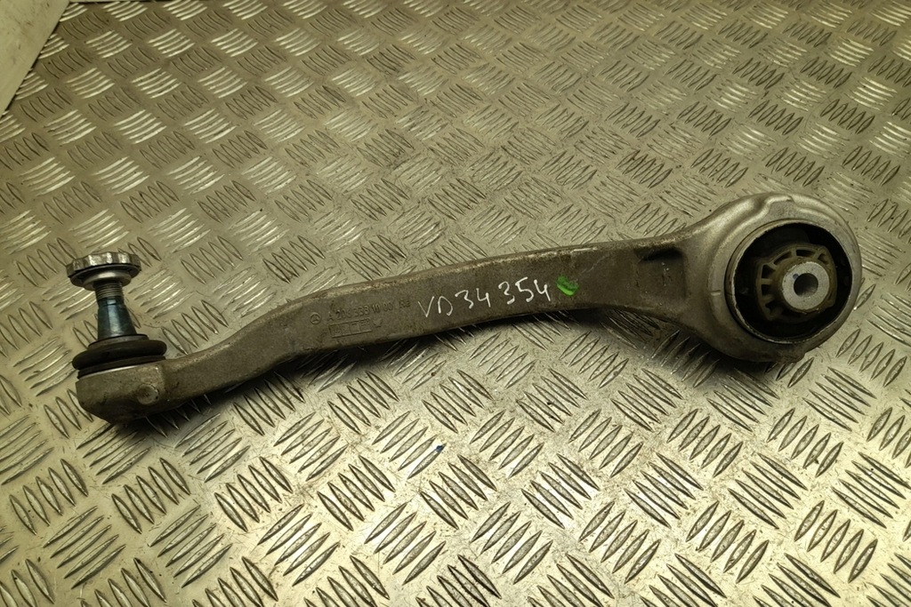 Front Bent Swing Arms Mercedes-Benz C (W206) 2063331000 2022 Product image