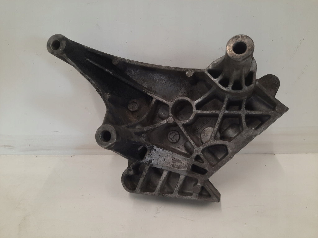 VOLKSWAGEN GOLF 5 V 03-09 SUPORT DE MONTARE LABE MOTOR 03G199207A BKC Product image