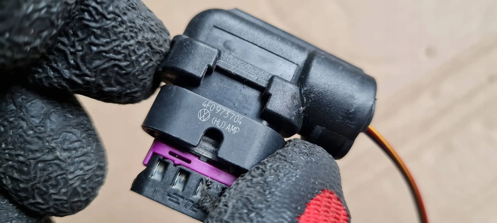 CONECTOR PRISE A5 8W 4F0973704 A4 B9 8W Q5 VW AUDI Product image