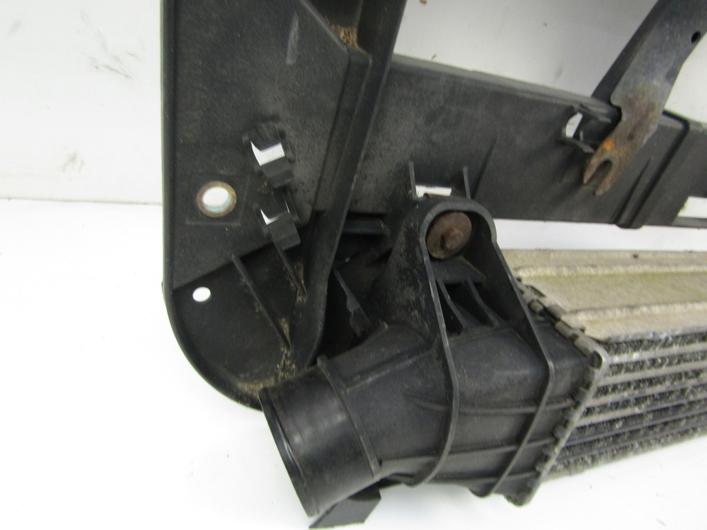 Ford Mondeo MK3 Cert din față Armare față 00-03 5D 2.0TDCI Product image