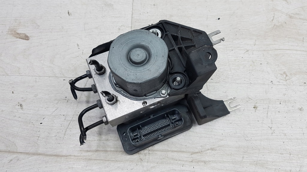 MERCEDES CLASA A W176 POMPĂ ABS CONTROLLER EU 93.000 PLN Product image