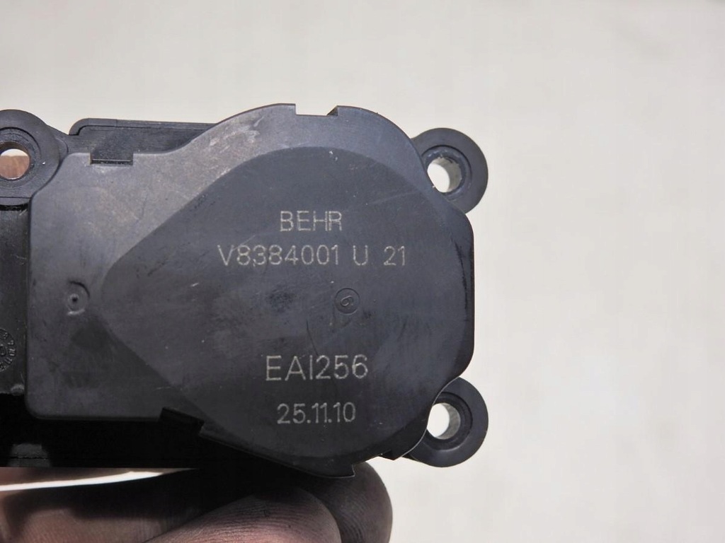 MOTOR INCALZIRE RENAULT LATITUDE EAI256 V8384001 Product image