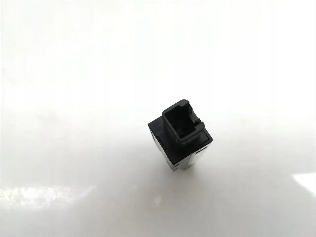 Toyota RAV4 GPS Antena 2006 SUV 4/5DR J5N-0390 (06-13) Diesel 2,2 D 4WD Product image