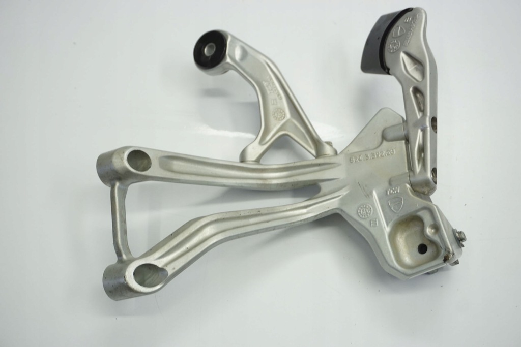 Ducati Multistrada V4 S 21- Set pentru picioarele de picioare chiar înapoi Product image
