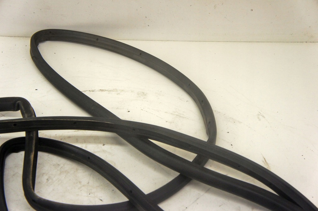 MQ013 Garnitură ușă Ford Kuga MK2 II față dreapta Product image