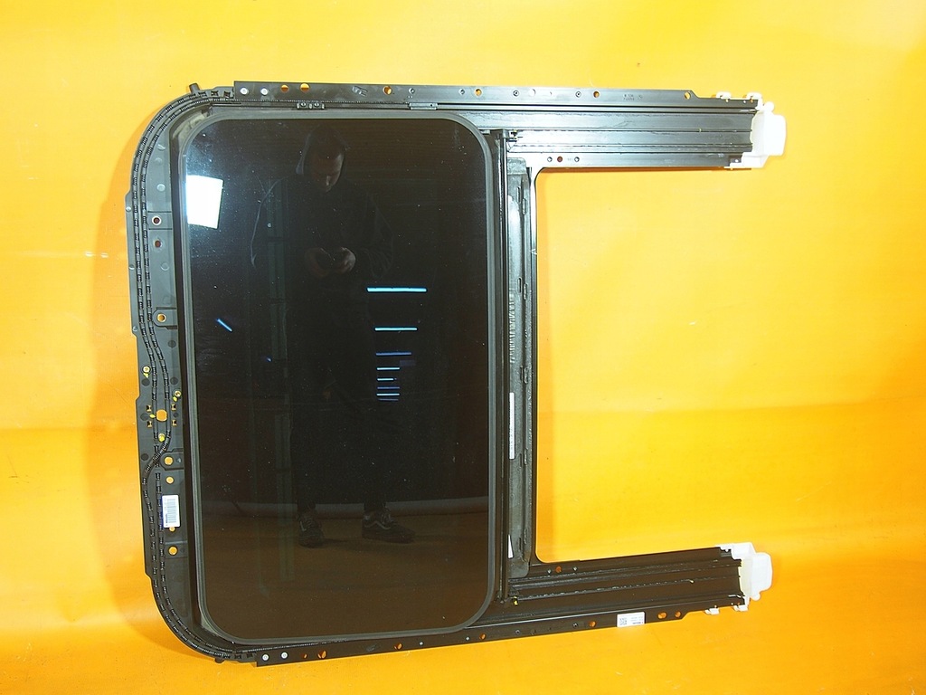 Audi A5 8T LIFT 24KM Trapă rulou 8t8877041e Product image