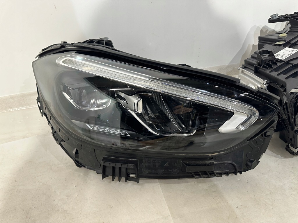 MERCEDES BENZ W206 CLASA C LAMPĂ LED DE ÎNALTĂ PERFORMANȚĂ STÂNGA DREAPTA EU KPL Product image