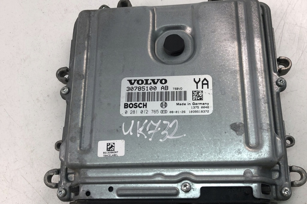 ECU Volvo V70 III (BW) 30785100 AB 2009 Unitatea de control a motorului 2009 Product image