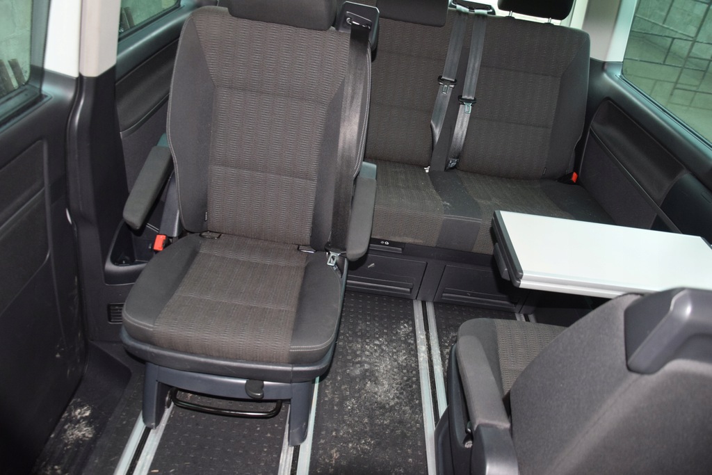 VW T6 MULTIVAN SET INTERIOR SCAUNE, TAPITERIE, DEPOZITARE LATERALA, CAPRATURA Product image