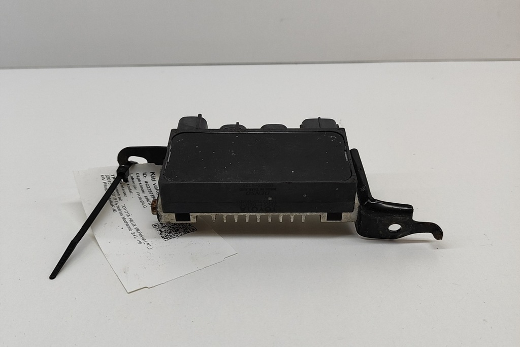 Toyota Hilux 8 AN110 Unitate de control brodat cu lumânări 28551-0E010 2.4D Product image