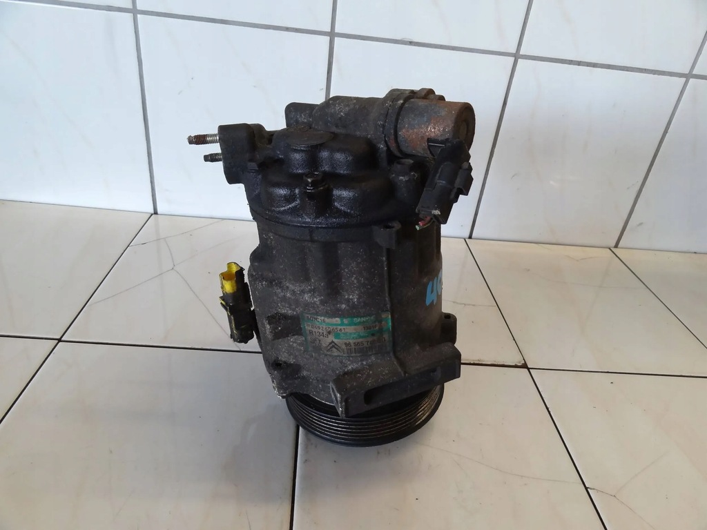 PEUGEOT 407 2.0 HDI 2005 COMPRESOR AER CONDITIONAT COMPRESOR 9656574080 Product image