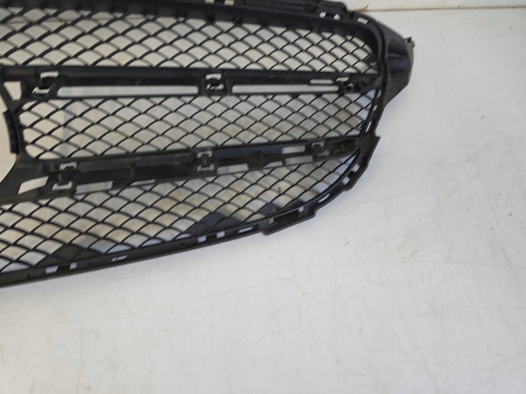 Grill Dummy Bumper Mercedes C Clasa W205 A2058801704 Product image