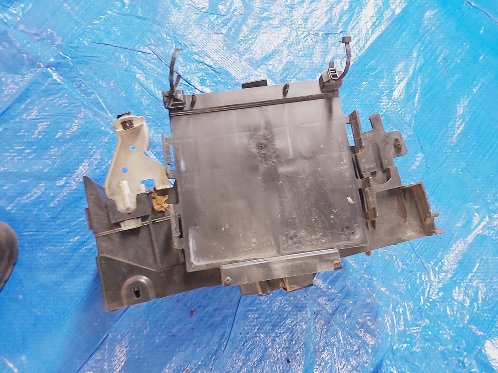 OPEL-PARTS Zafira C Astra J Carcasa baza bateriei 13354420 Product image