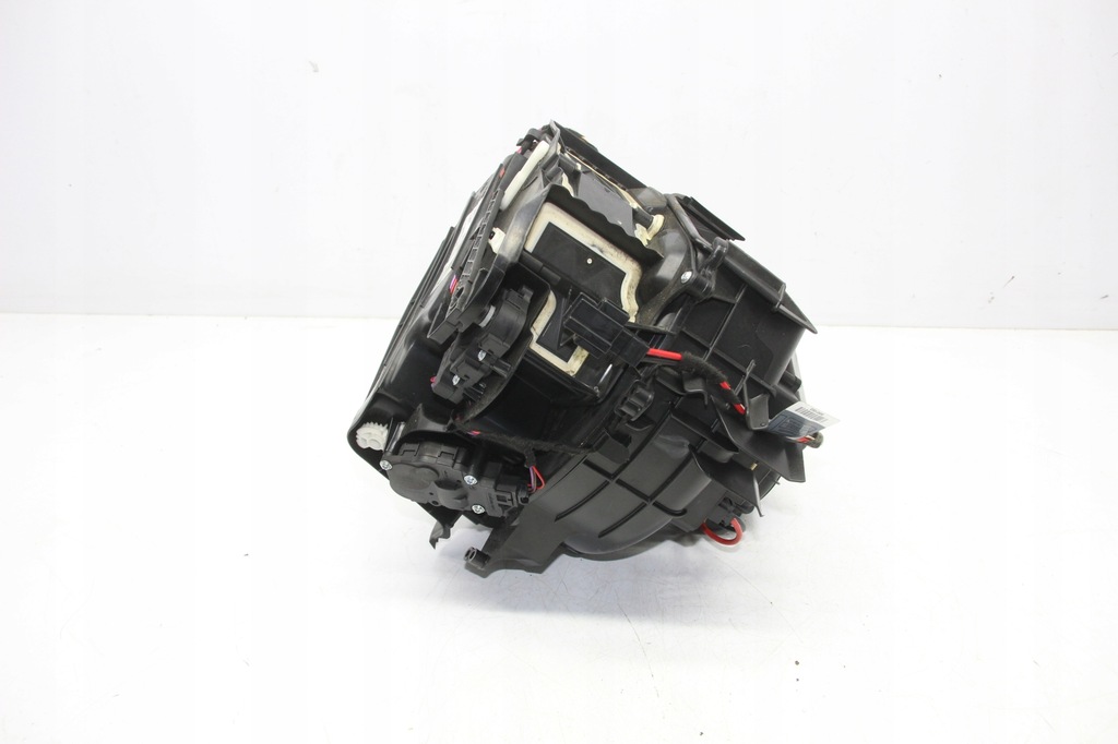 SUFLANTĂ, VENTILATOR DE ÎNCĂLZIRE BMW 5 F10 F11 Product image