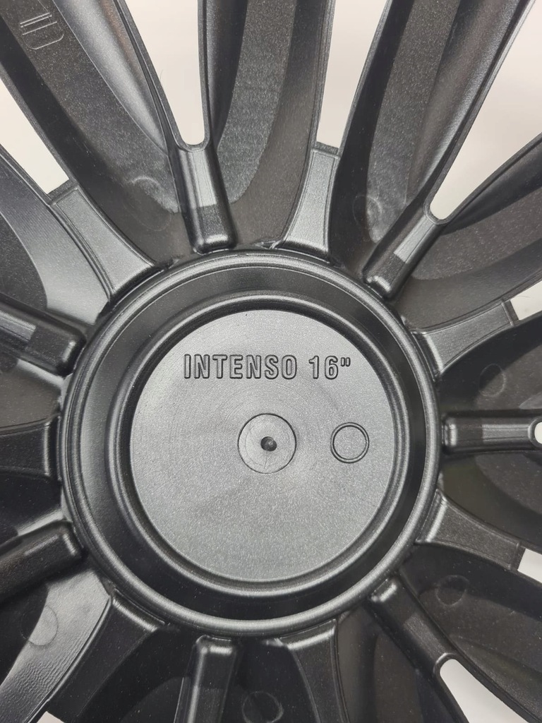 16 -Inch Hub -uri auto în set de 4 piese Product image