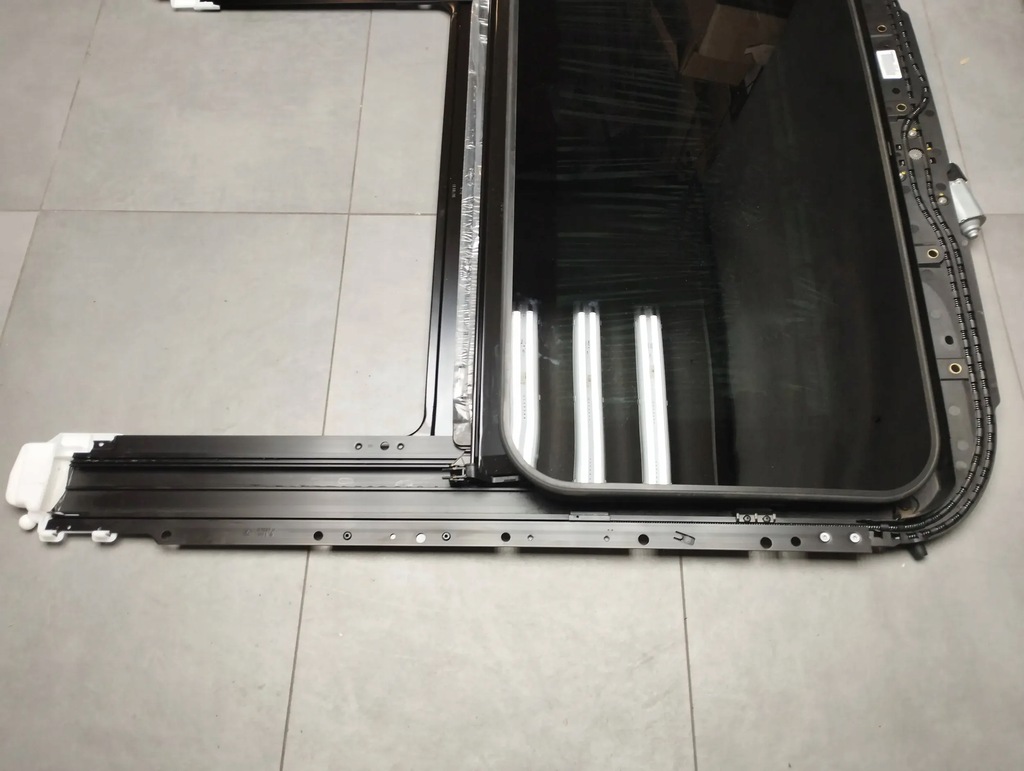 Trapa Audi A5 Sportback 8T 8T8877041E Product image