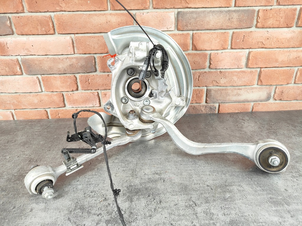 BMW G01 X3 G02 X4 Hub stânga Product image