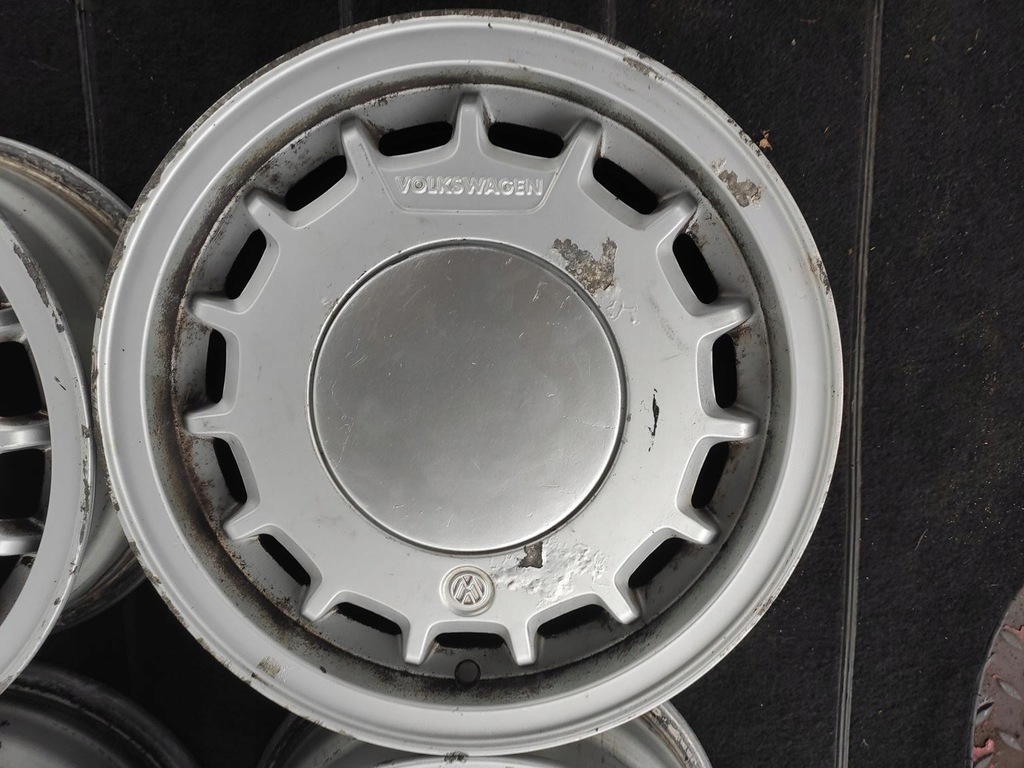 JANTE ALIE 14" 4x100 MONTREAL VW Golf GTI Passat Jetta Polo Corrado CU CAPACE Product image