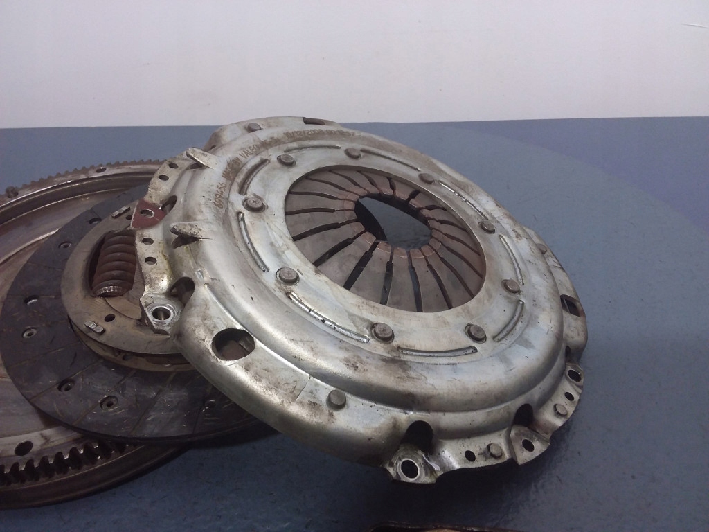 VW GOLF IV 1.9 TDI SZTYWNE SPRZĘGŁO VALEO 0212081011 Product image