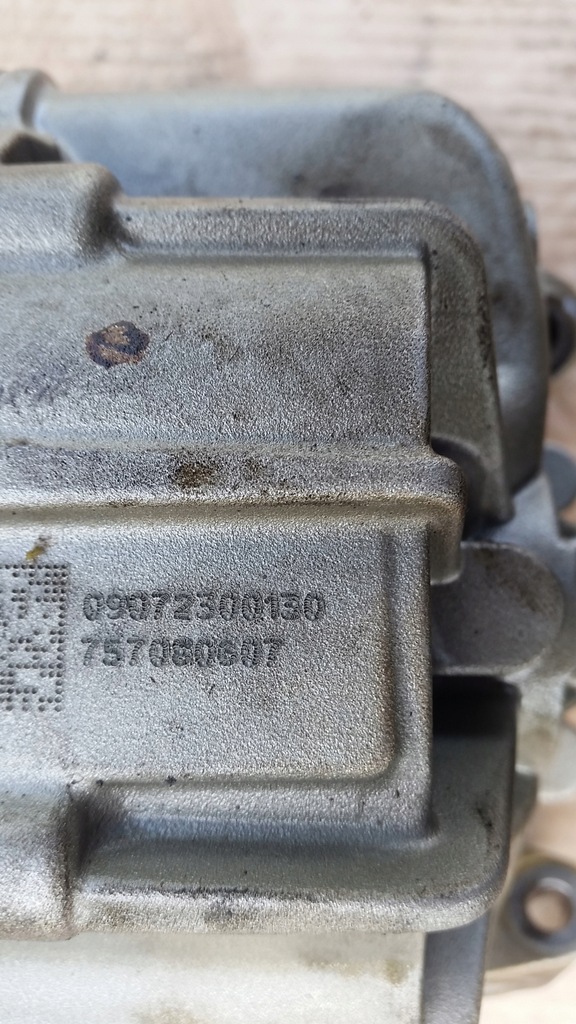 POMPA ULEI 757080607 BMW 4.4 V8 N63 Product image