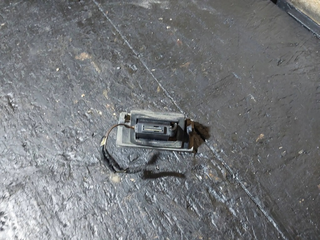 Audi A3 8L Lift lampă de înmatriculare spate 8D9945021G Product image