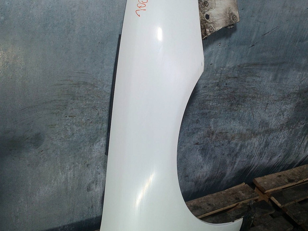 Sedanul din dreapta Front Fender Audi A4 B5 Ly9G Sedan Product image