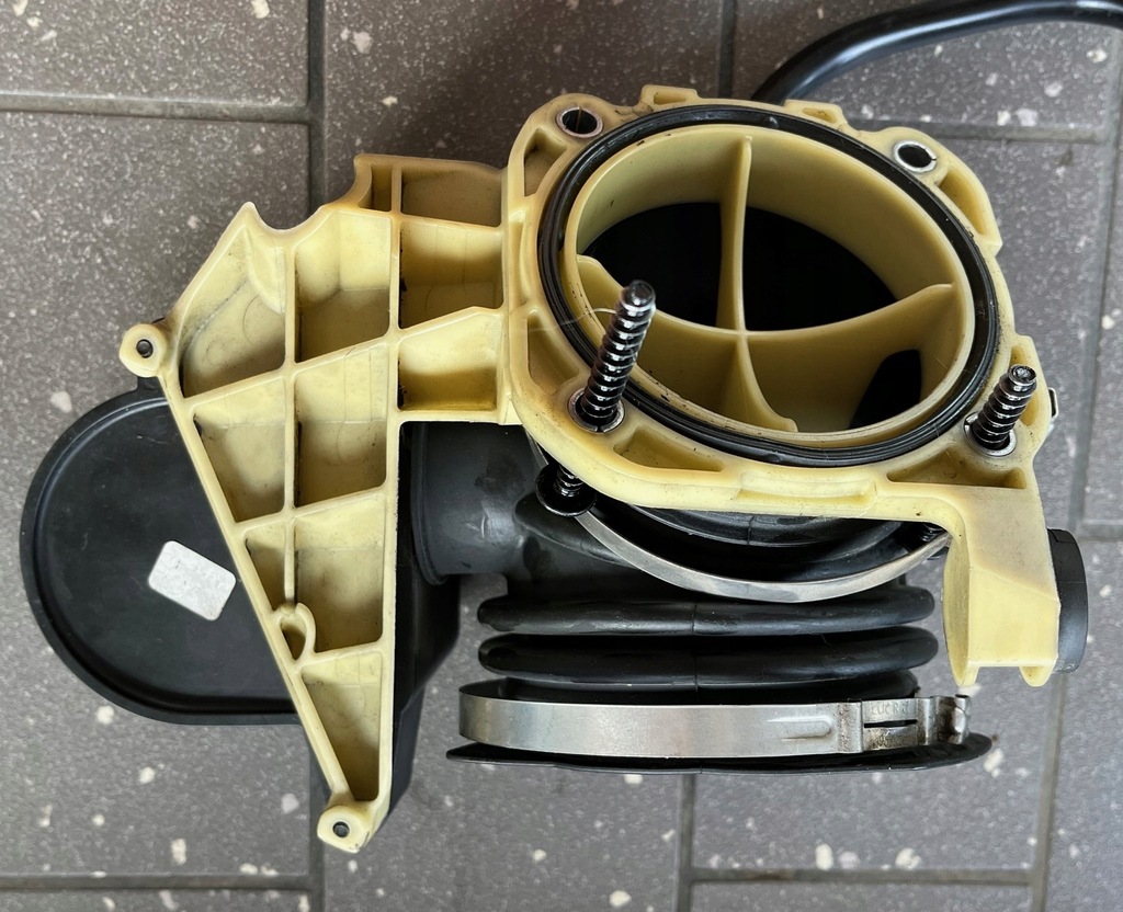 PRIME RESONATOR TEVA DE AER MERCEDES ML W166 W207 W212 A2760900104 Product image