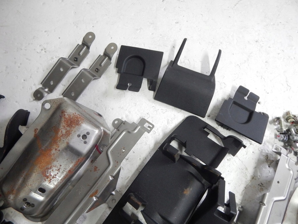 FIXARE SCAUNE SPATE TOYOTA RAV4 HYBRID 15-18 Product image