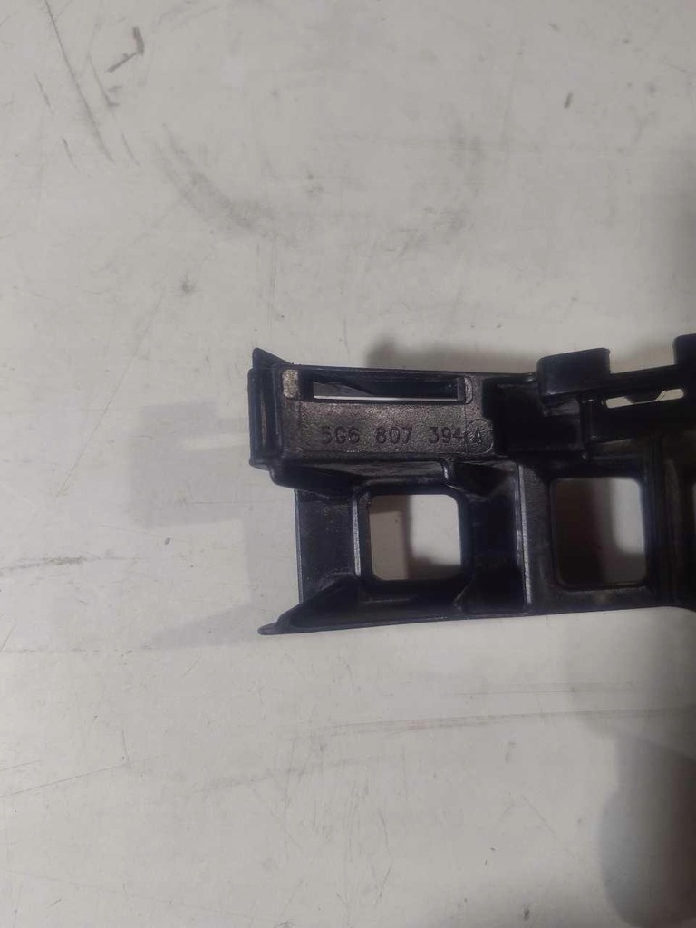 BASTĂ CURSĂ DREAPTA SPATE VW GOLF VII 5C6807394 Product image