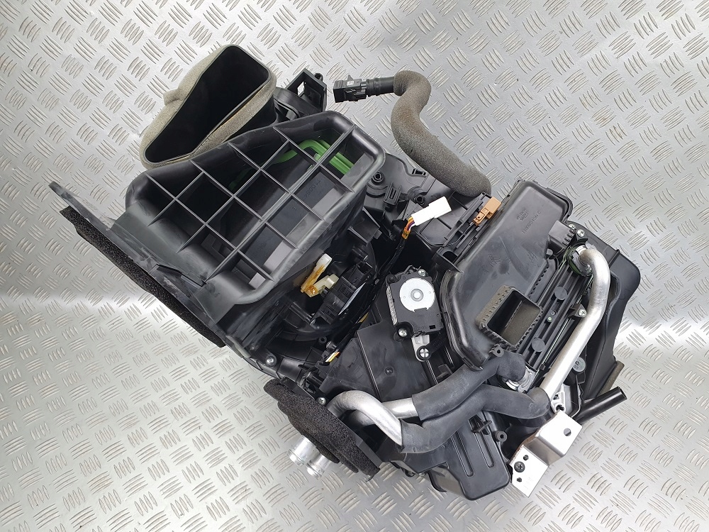 LEAF I ZE0 ÎNCĂLZIRE EVAPORATOR RADIATOR SUPPA AER CONDIȚIONAT Product image